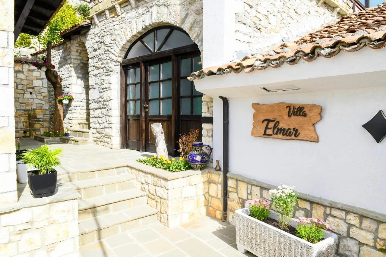 **** Szálloda Villa Elmar Berat Albánia