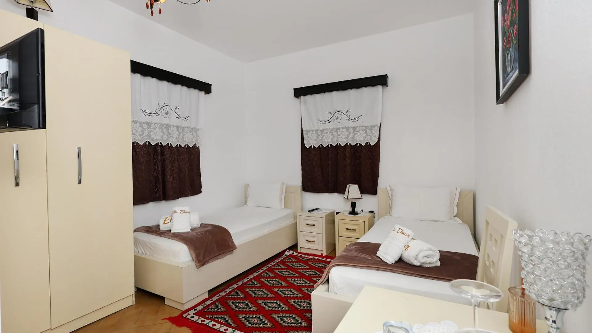 Villa Elmar Berat 4*,
