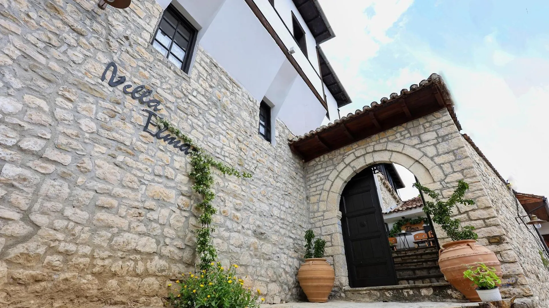 Villa Elmar Berat