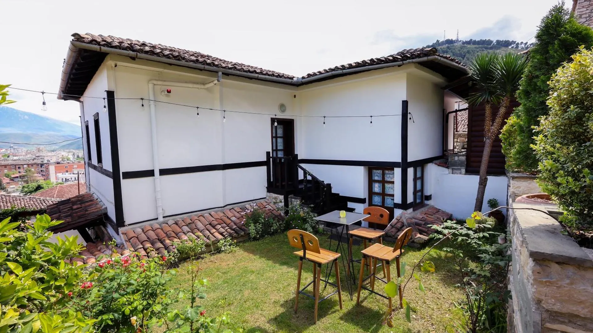 Villa Elmar Berat 4*,  Albanie