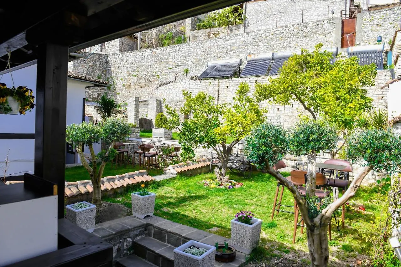 Villa Elmar Berat