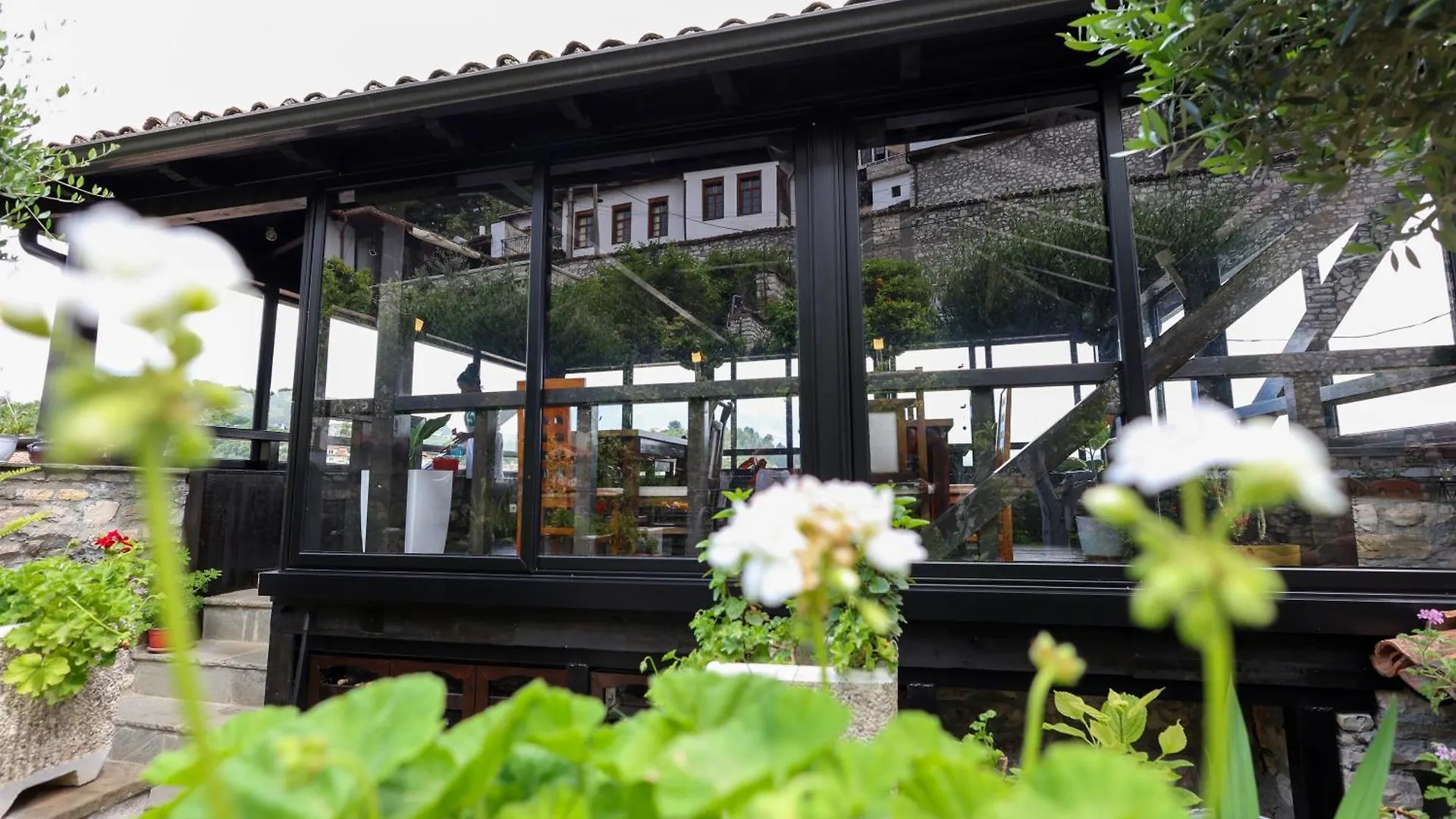 Villa Elmar Berat Hotel