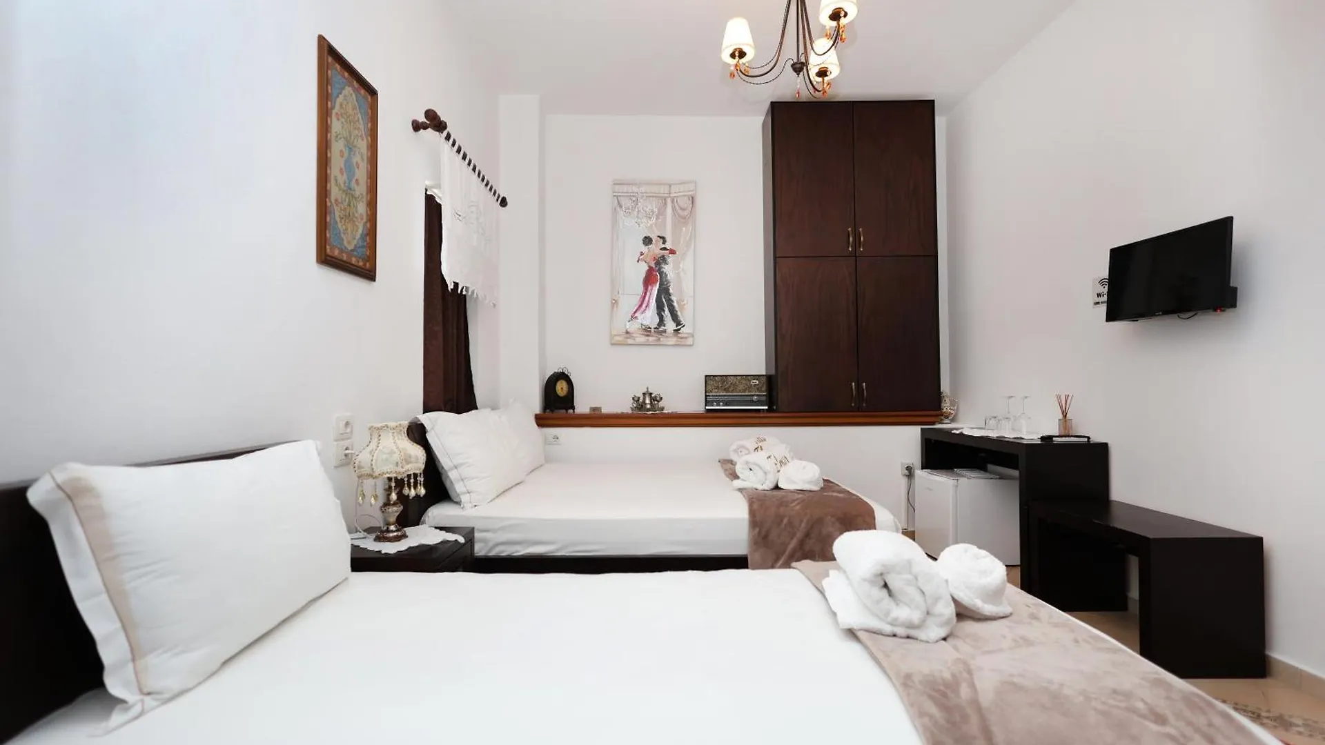 Villa Elmar Berat Hotel